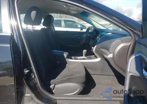 2015 Nissan Altima 2.5 Sv z USA, uszkodzony, nr VIN 1N4AL3AP4FC291821